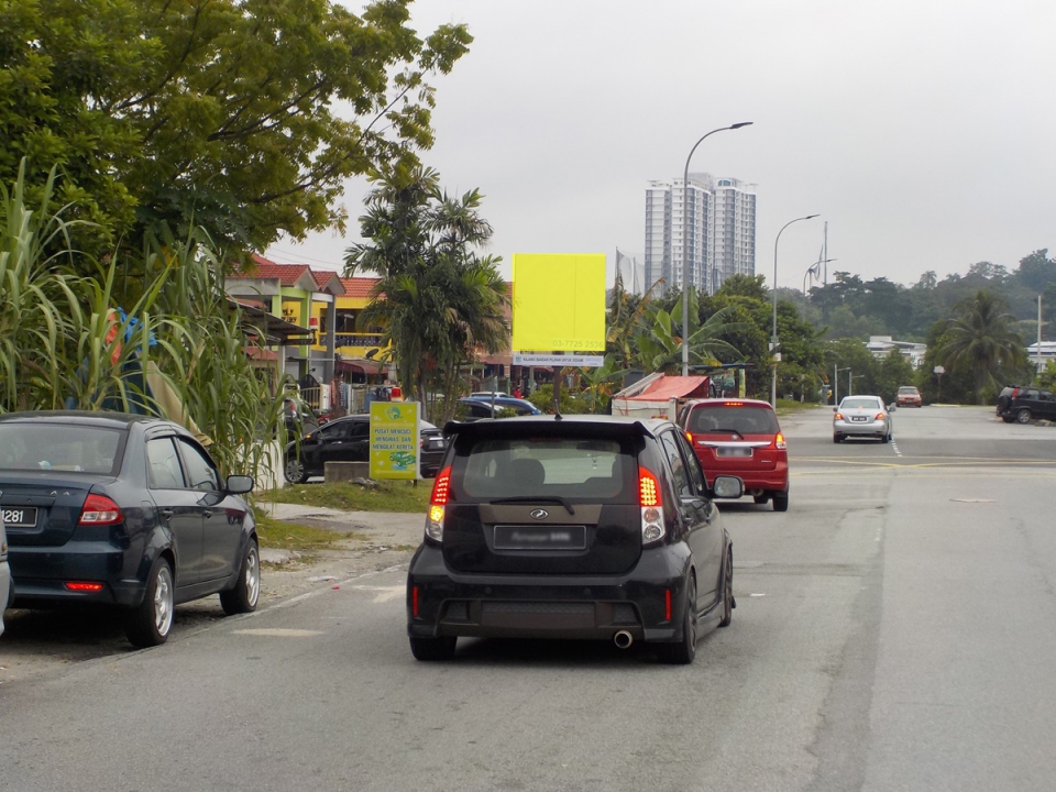 09 MPKJ_Jalan Jenaris near Surau